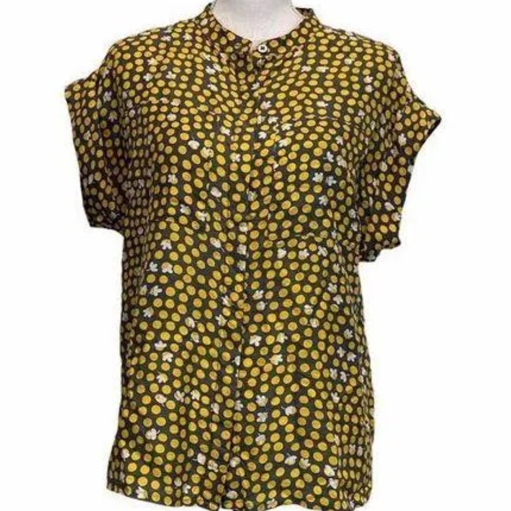 CAbi Size S 100% Silk Woman’s Short Sleeve Summer/Spring Button Down Top